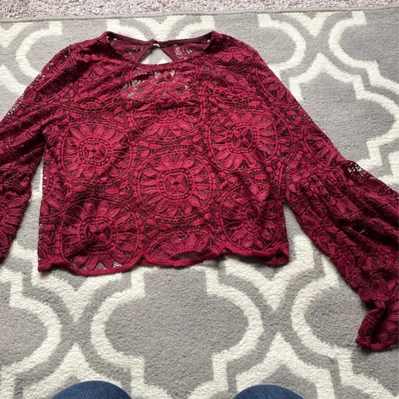 Wine colored belle sleeve top - Picture 1 of 2